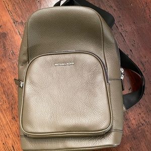 Michael Kors Sling Pack (New)